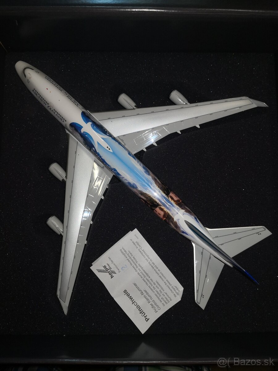 Boeing 747-400. 1:200