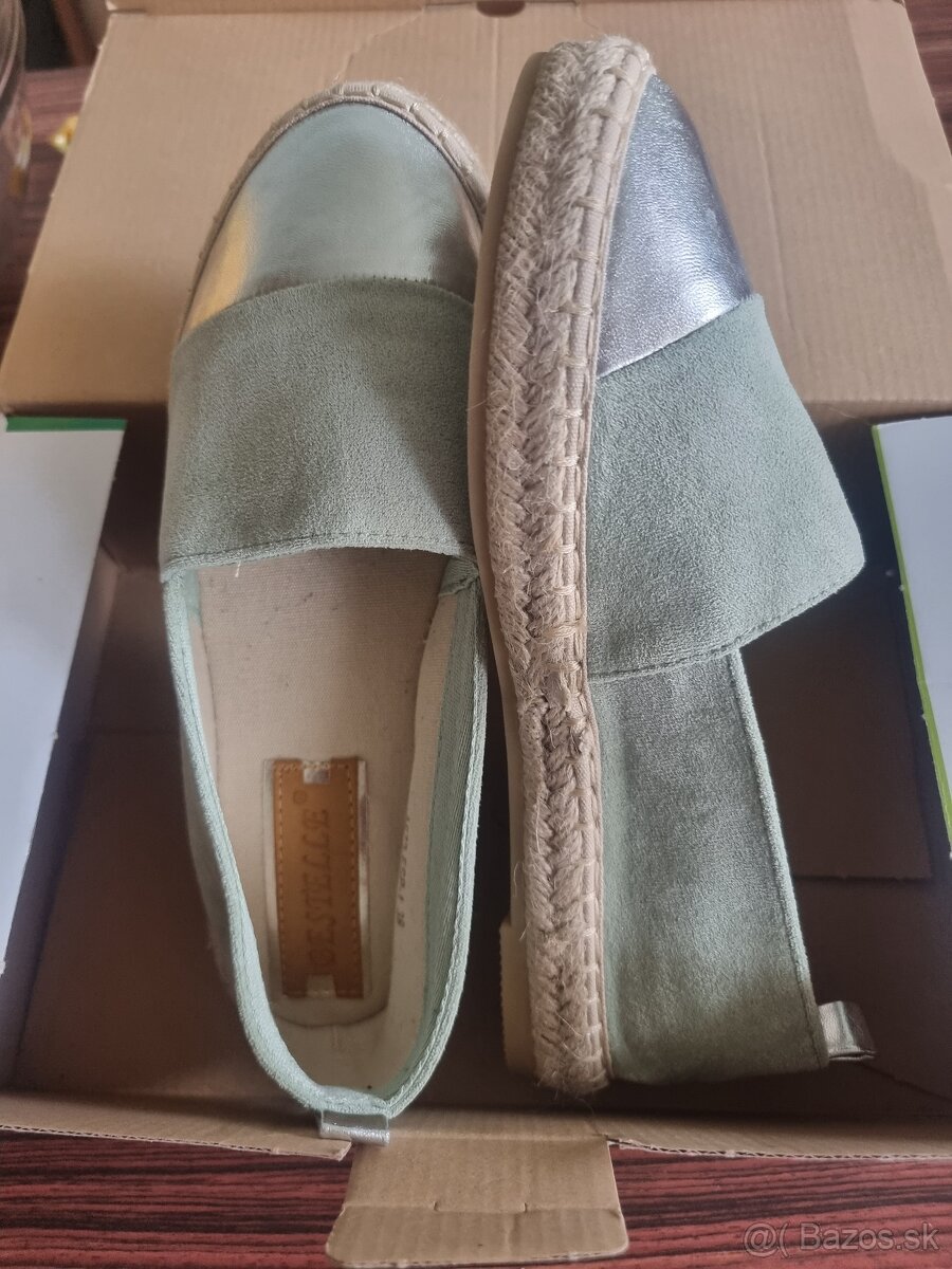 Nove espadrilky v. 38 (na 37)