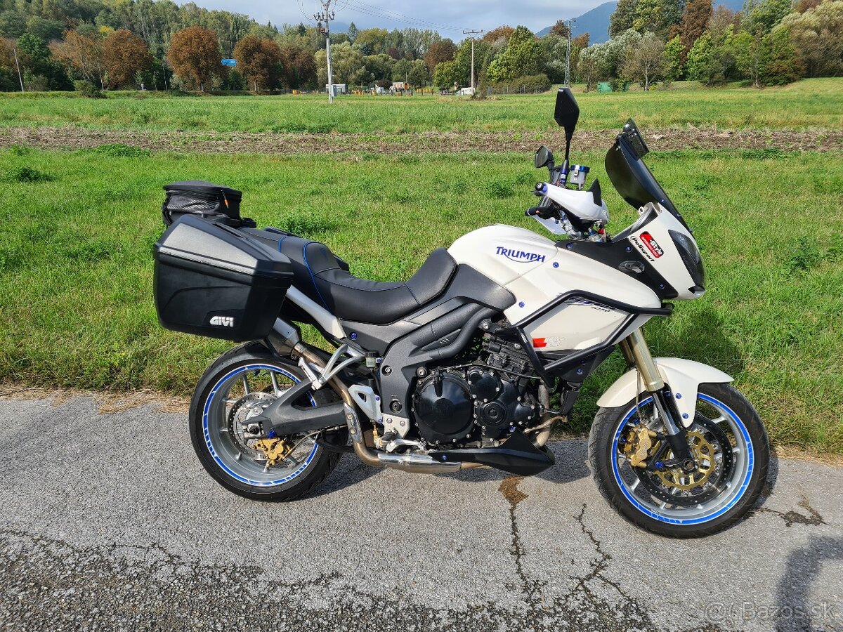 predam Triumph tiger 1050