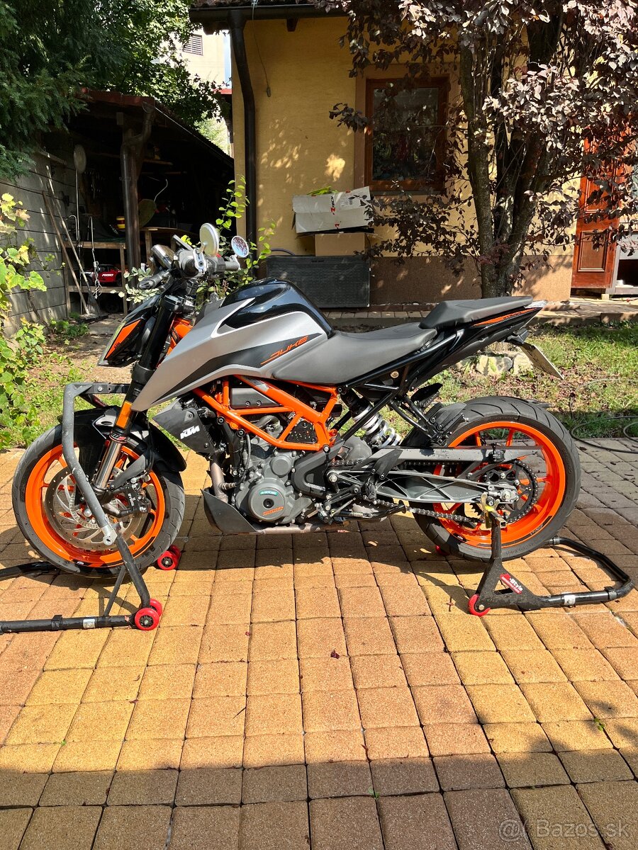 KTM DUKE 390 2022