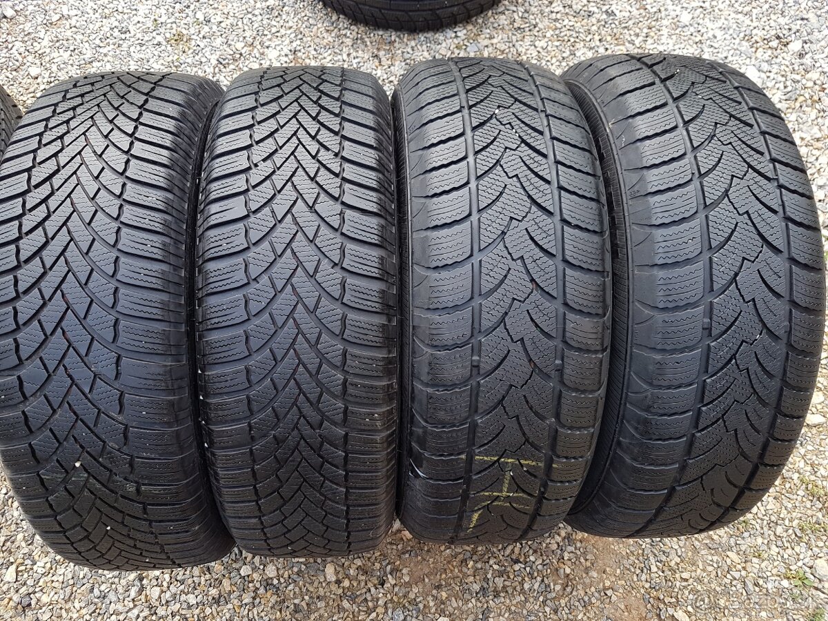 215/65 r16 zimné pneumatiky 2ks Bridgestone  2ks Platin