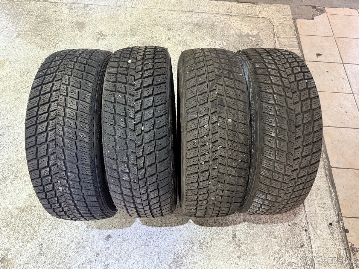 225/60 R17 Nexen zimne