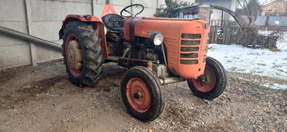 Zetor 2011 s Tp a ŠPZ