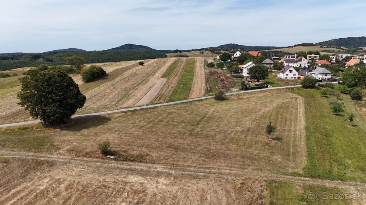 INVESTIČNÝ POZEMOK  V SRDCI OBCE MALÁ LEHOTA