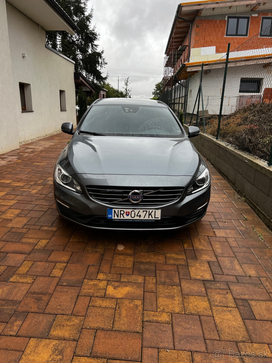 Volvo V60 D4 4x4 2,4 - 5 valec, 66 700km