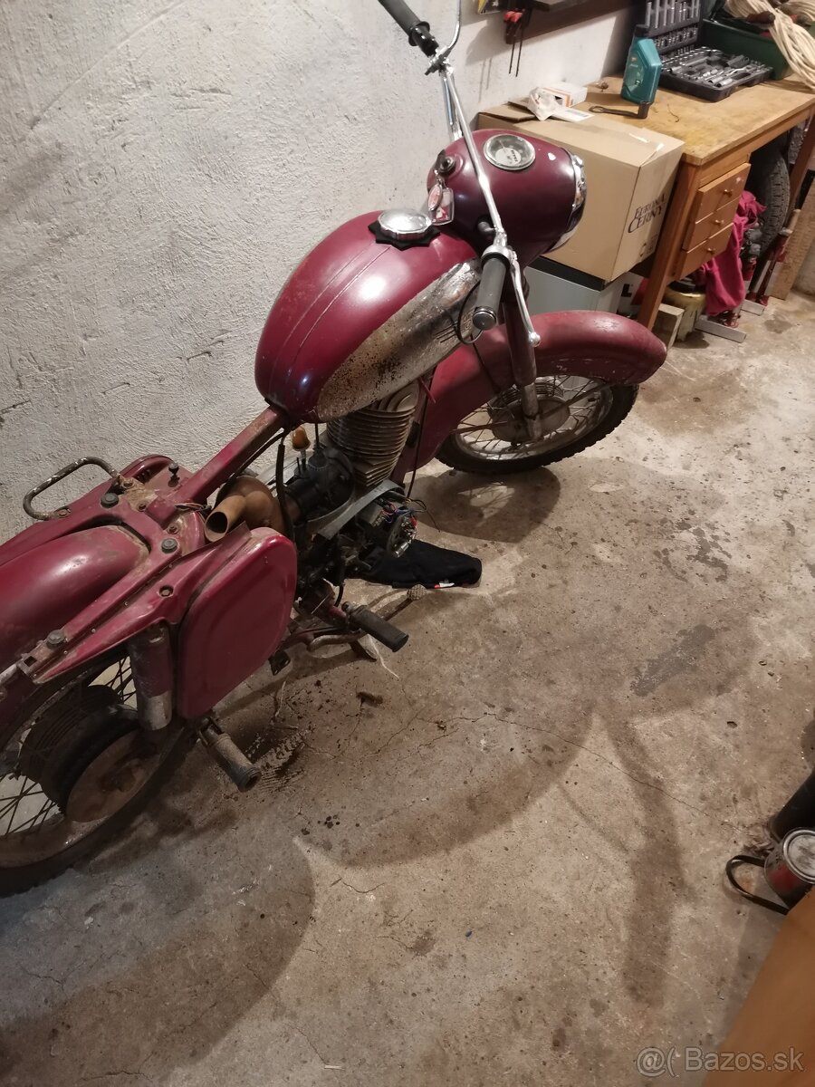 Jawa 250 353