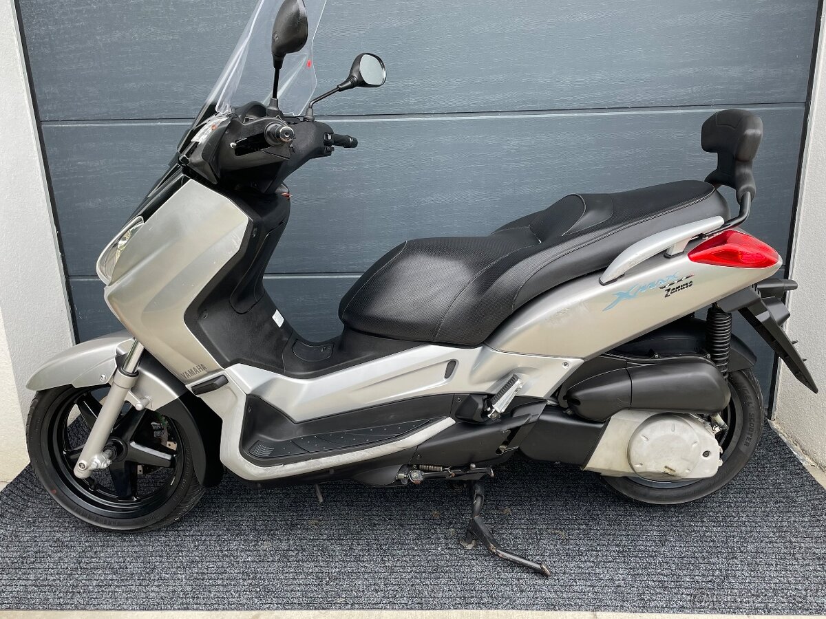 Yamaha Xmax 250