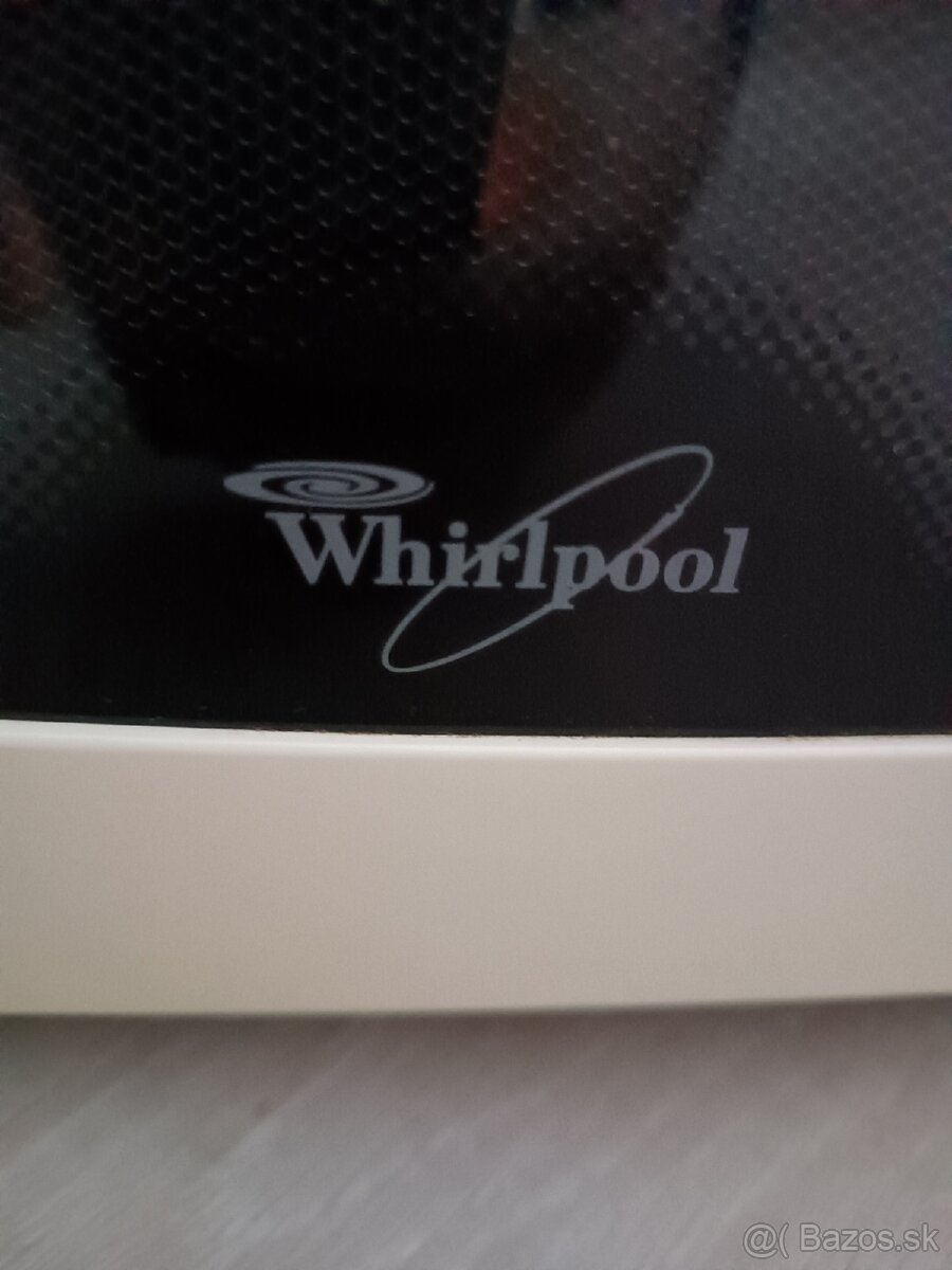 mikrovlnná rúra Whirlpool