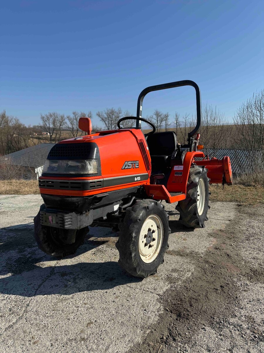 japonský malotraktor KUBOTA ASTE A155 + rotavátor zdarma