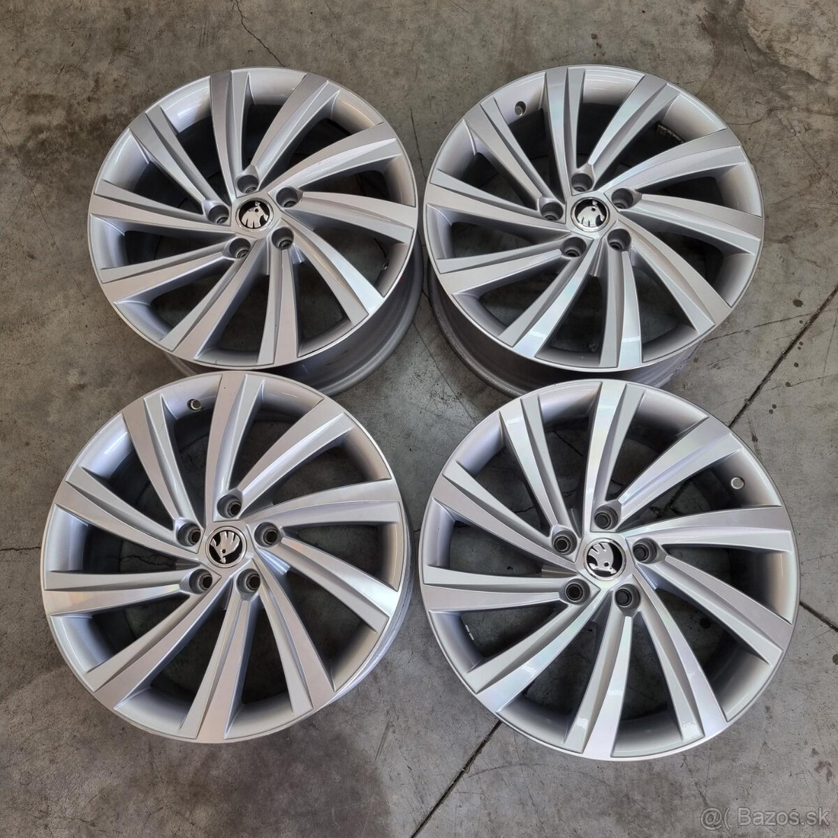 Originál strieborné ŠKODA PERSEUS disky 5x112 R18 ET48