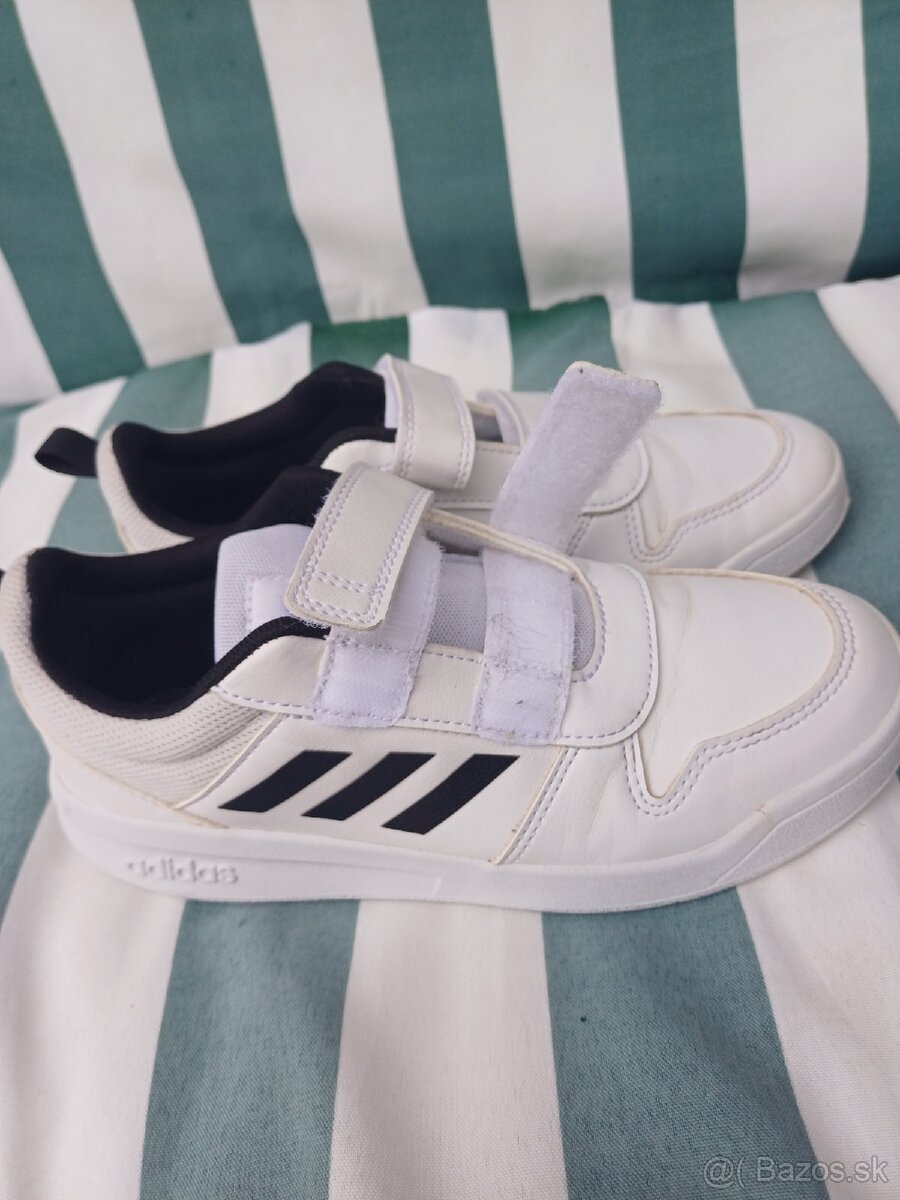 Tenisky adidas c. 35