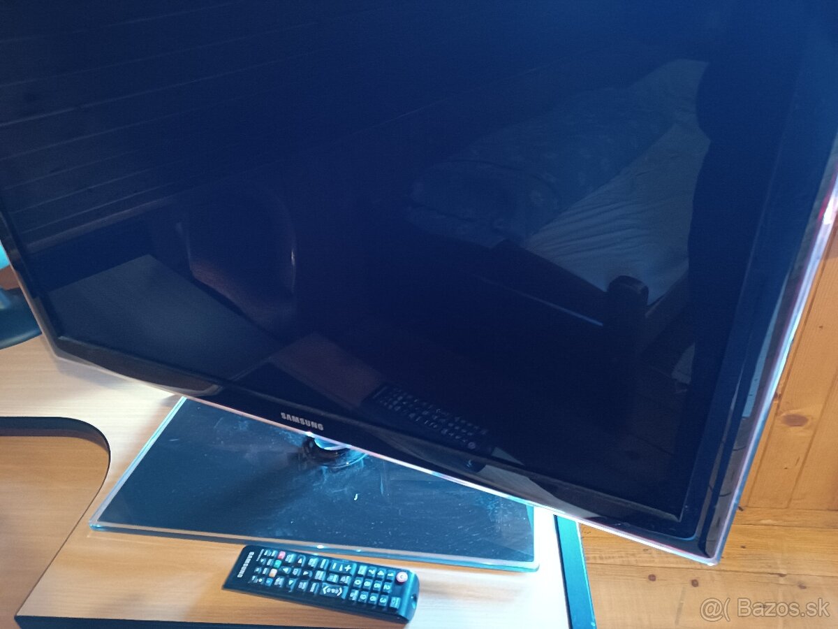 Predám Televízor SAMSUNG UE32D5500 | 20€