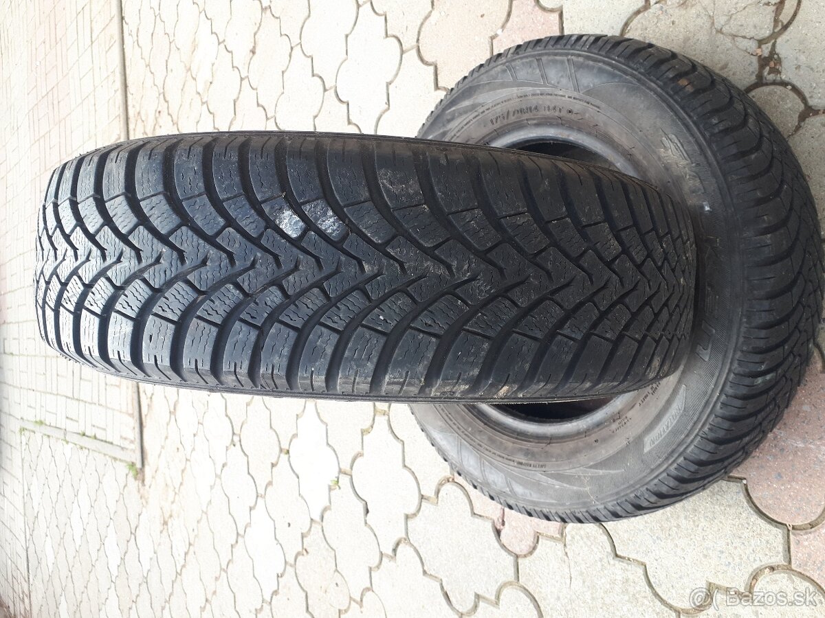 Predam 2ks  175/70r14 zimne