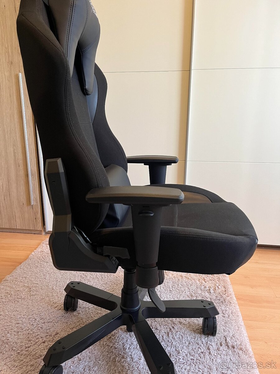 Predám hráčske kreslo DXRacer, ako nové