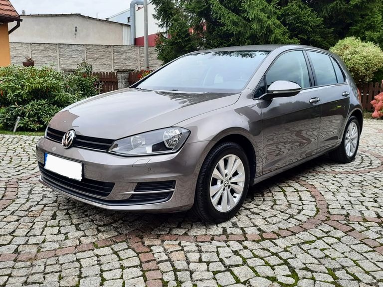 Volkswagen Golf 7 1,2 TSi Benzín, M5, HIGHLINE"MÁX,