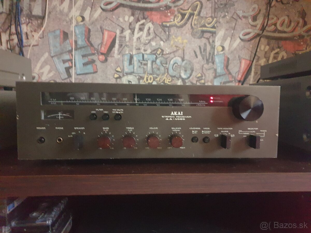 Predám AKAI AA - 1020