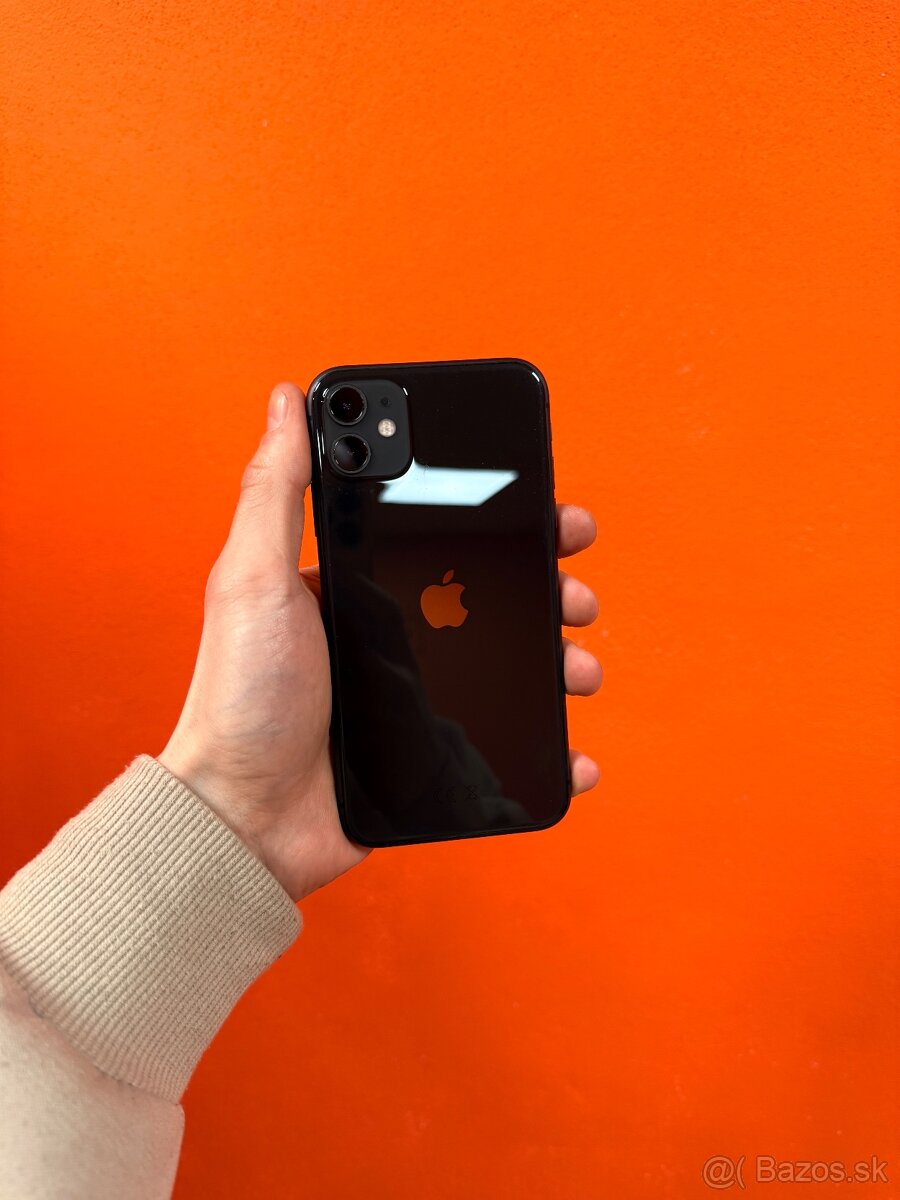 Apple iPhone 11 - Čierny - Veľmi dobrý stav