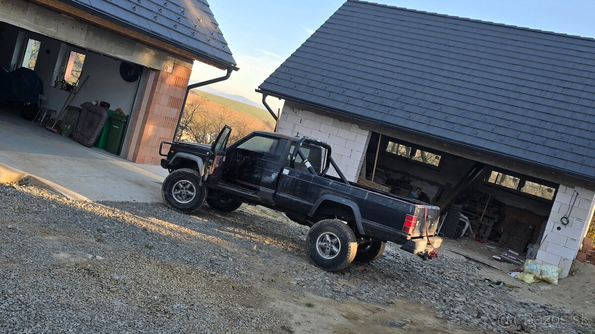 Jeep comanche 4.0i LAREDO 1988