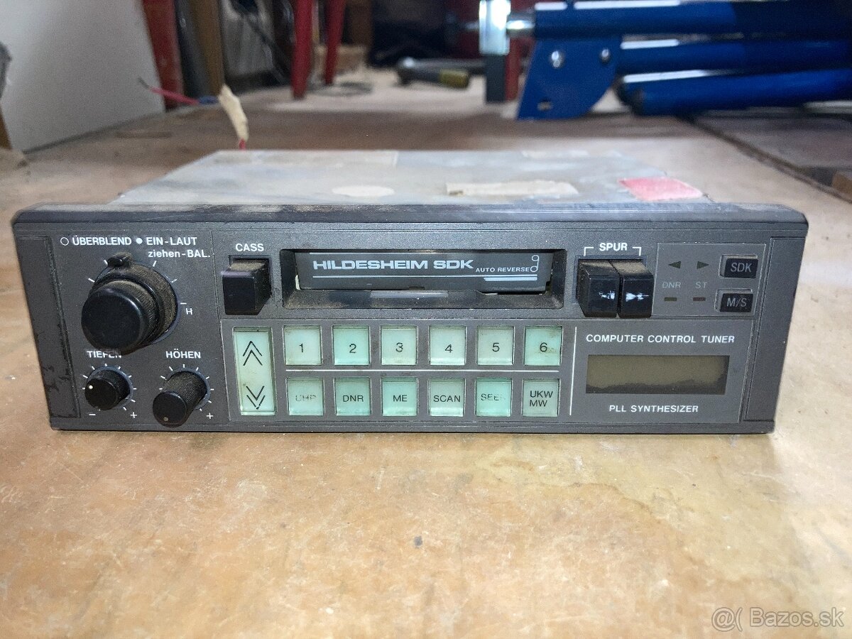 Predám staršie rádio na kazety
