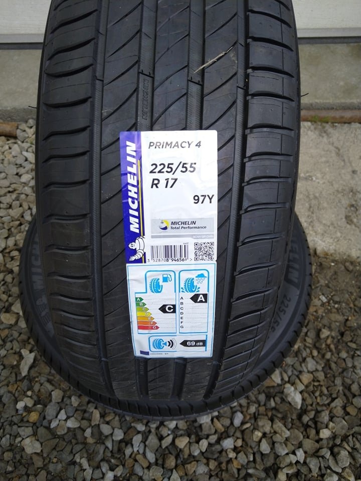 225/55 R 17 letné.