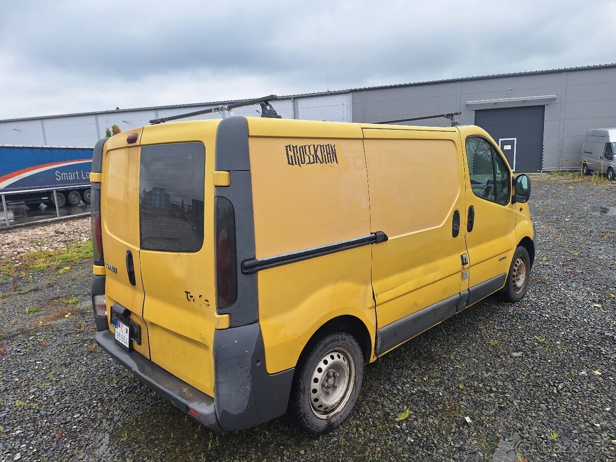 RENAULT TRAFIC 1,9DCI