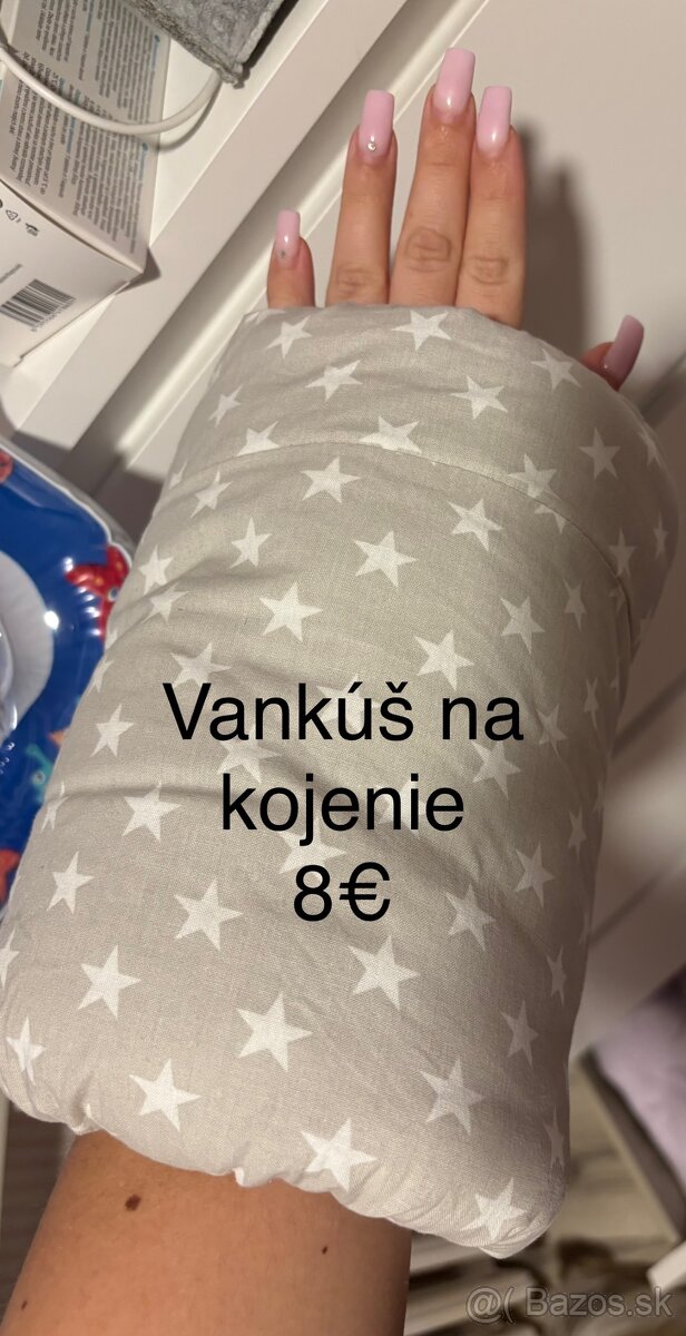 Vankúš na kojenie