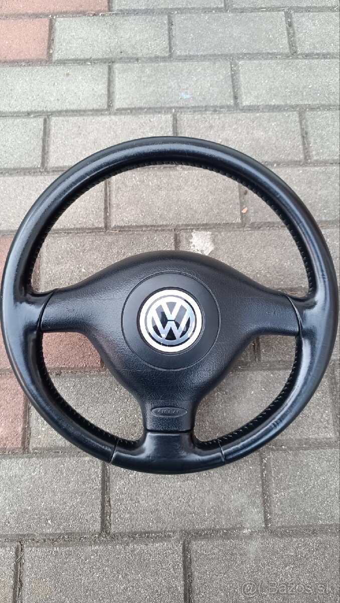 Vw golf 4 bora passat b5.5 sharan volant