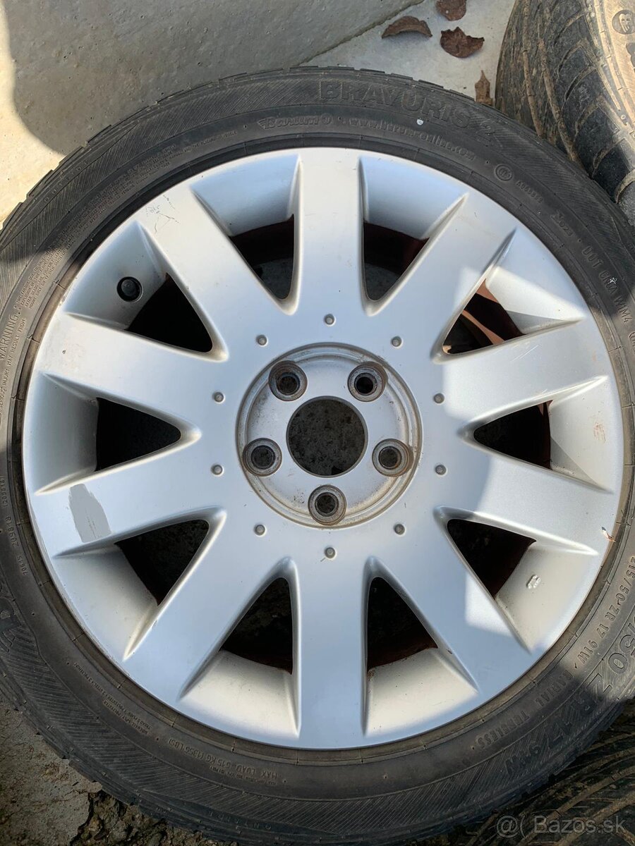 Predám elektróny Nissan 215/50 r17