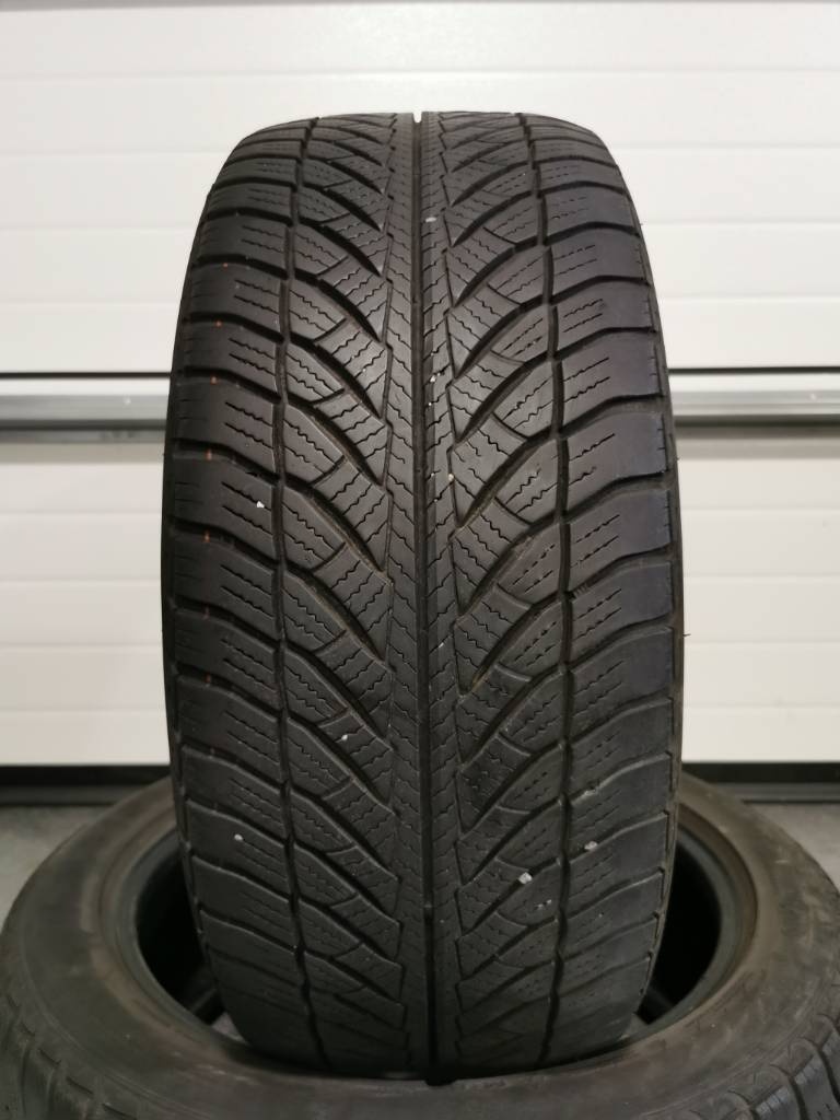 2X Goodyear Ultra Grip 8 245/45 R18 100V 2019