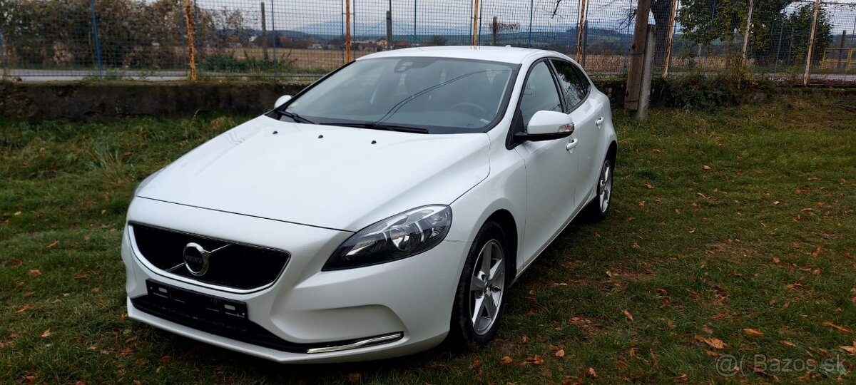 Volvo V40  2.0D  D2