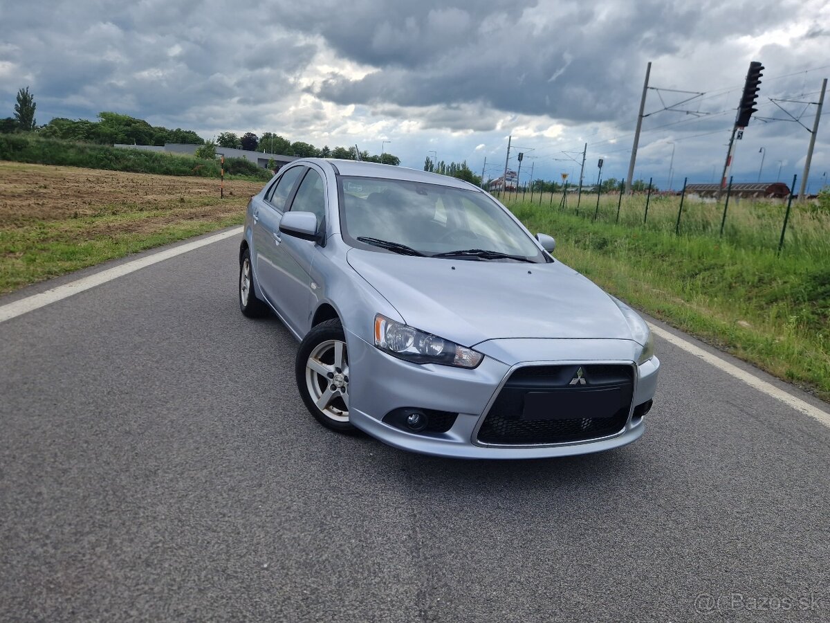 Mitsubishi Lancer Sportback 2.0 DI-D Invite