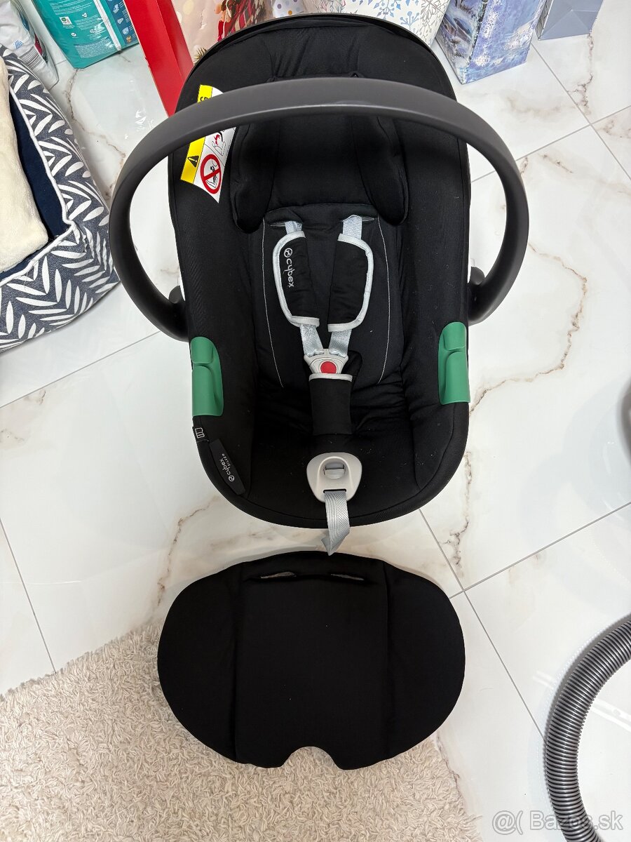 Cybex Aton B2