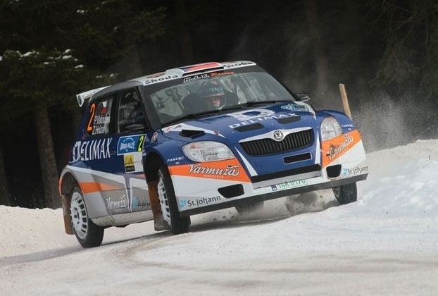 Závodní, Rally pneu pro sníh a led Pirelli WR3 135/90 R16