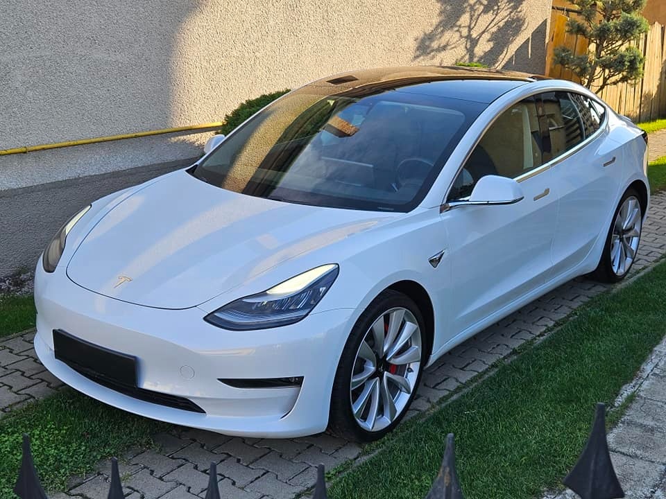 TESLA MODEL 3 PERFORMANCE LONG RANGE DUAL MOTOR 4×4 377KW/51