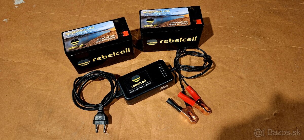 2x Rebelcell 12v li-ion 11Ah + nabijačka