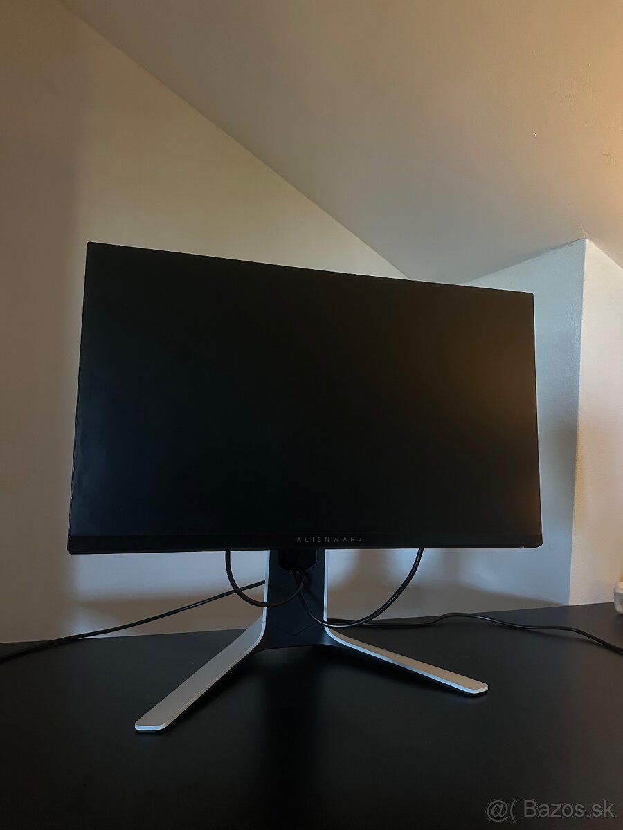 27" DELL Alienware AW2720HFA, 240hz 1ms RGB