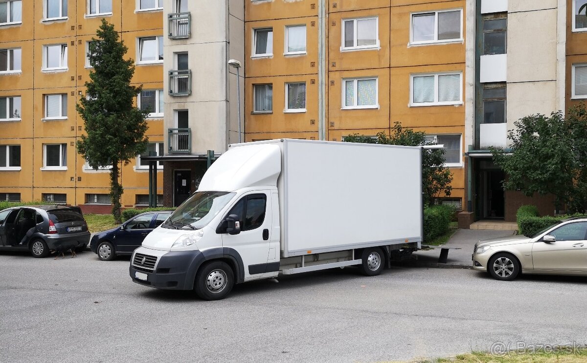 AUTODOPRAVA  SŤAHOVANIE KOŠICE  FIAT DUCATO - HYDR.  PLOŠINA