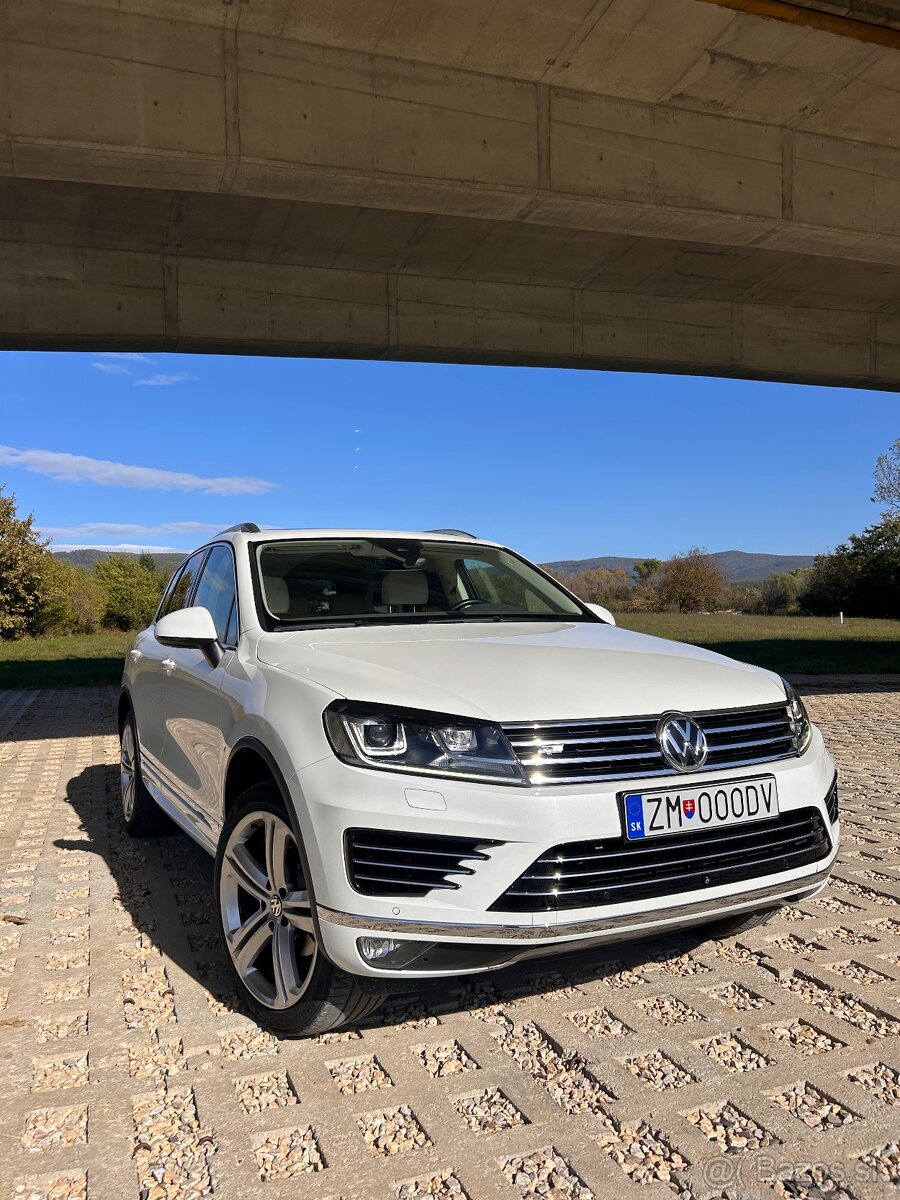 Predám VW Touareg 3.0TDi R-line