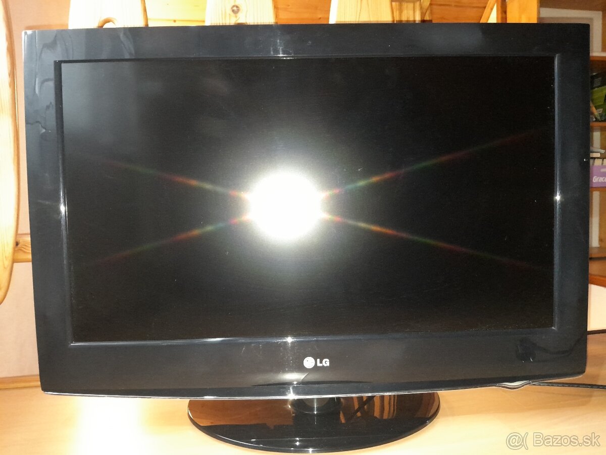 Full HD LCD TV LG 32LD420