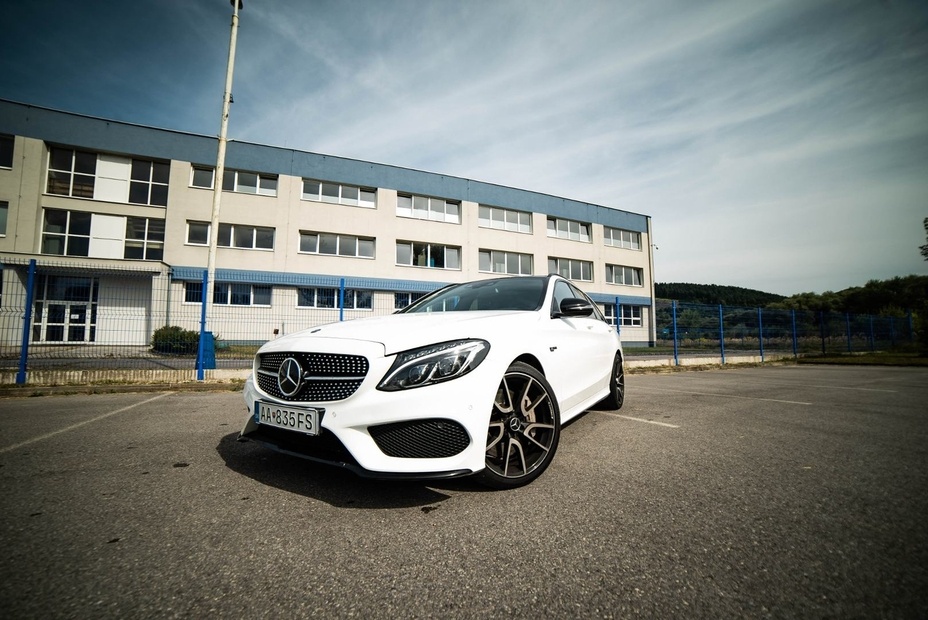 Mercedes-Benz C43 AMG Kombi BiTurbo 4Matic AJ NA SPLÁTKY