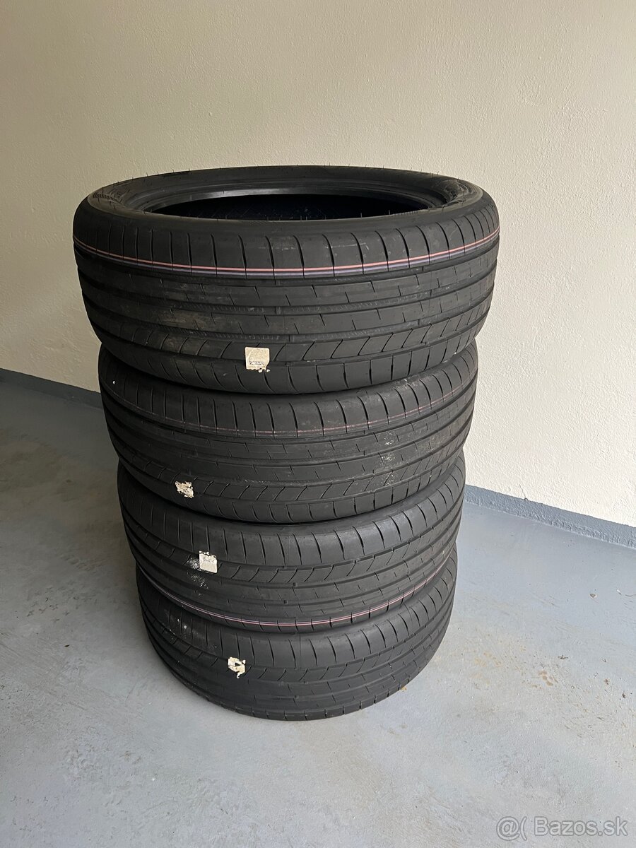 Nové letné pneu 215/50 R18 GoodYear