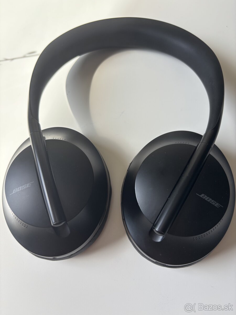 Bose Noise Cancelling 700