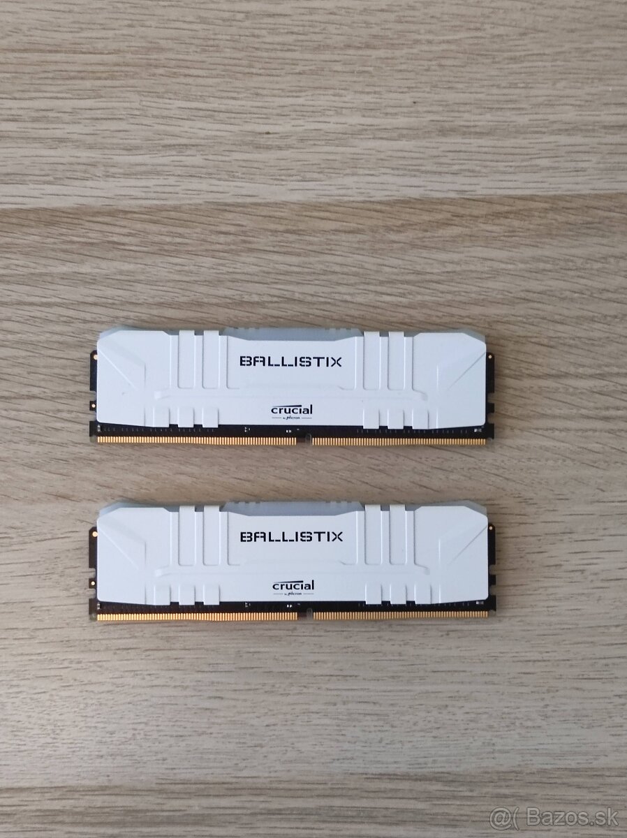 Crucial Ballistix RGB 16 GB (2x8GB) DDR4 3600MHz CL16 White