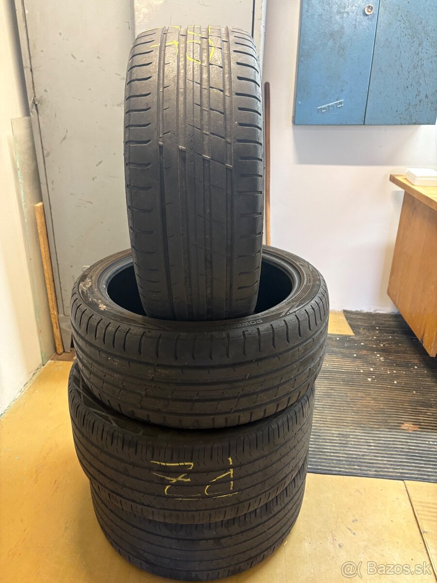 225/40 R18 245/40 R18