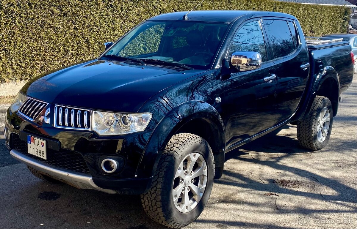 Mitsubishi L 200 L200 2.5 DI-D 131KW Double Cab Intense 2014