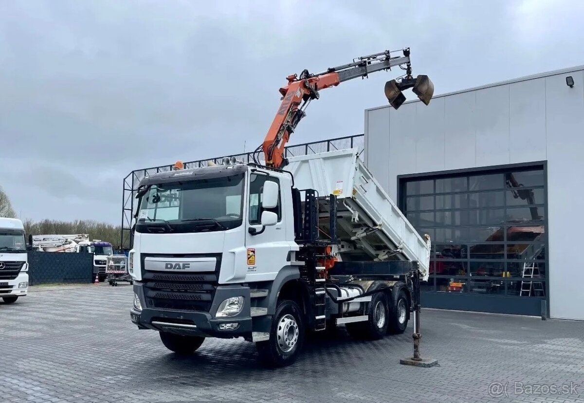 DAF CF460 Trojstranný sklapač s hydraulickou rukou  EURO6