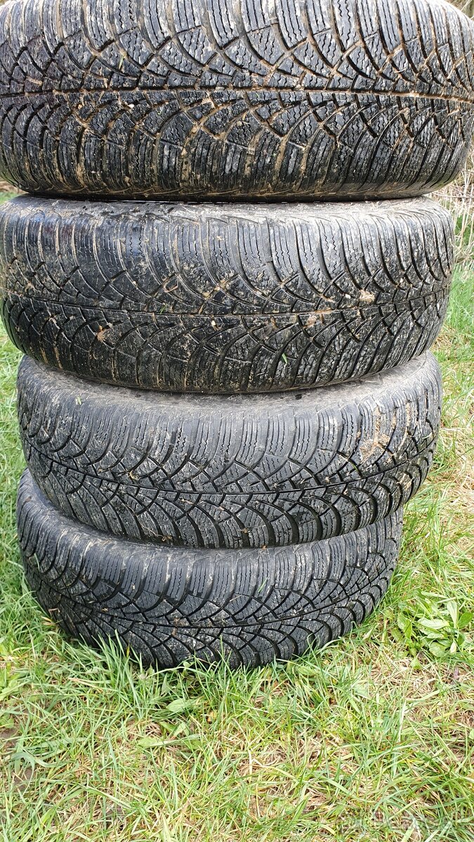 Zimné pneumatiky 195/65 r15 Goodyer UltraGrip