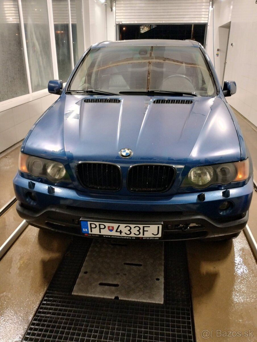 BMW X5 e53 V8 motor benzínový