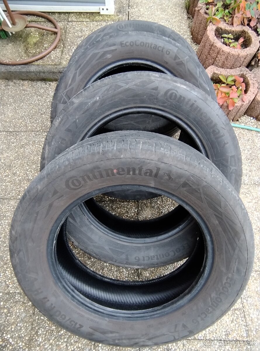 215/60 R17 Continental