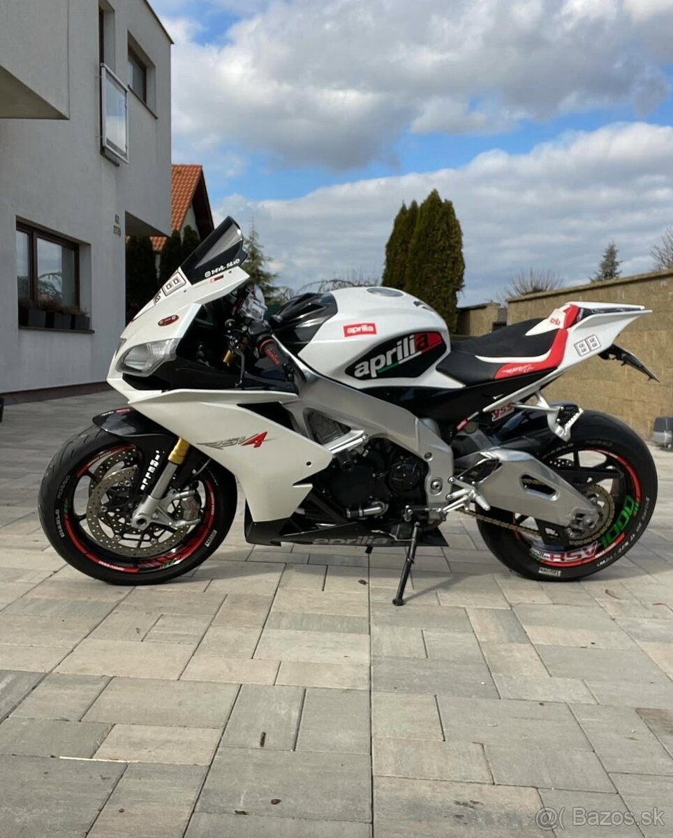 Aprilia RSV4 R